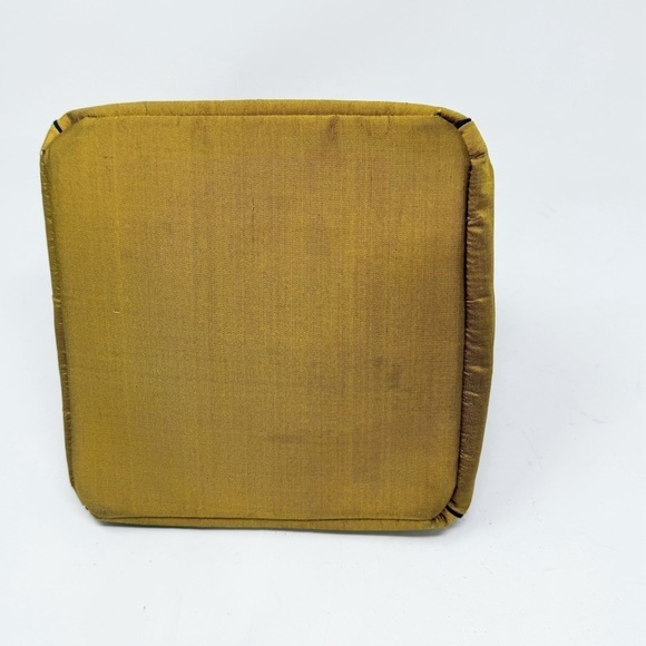 Vintage Green Satin Embroidered Asian Theme Triangle 3D Purse Bag Satchel Lined - Picture 6 of 7